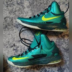 Nike Hulk Mens Athletic Shoes 10.5